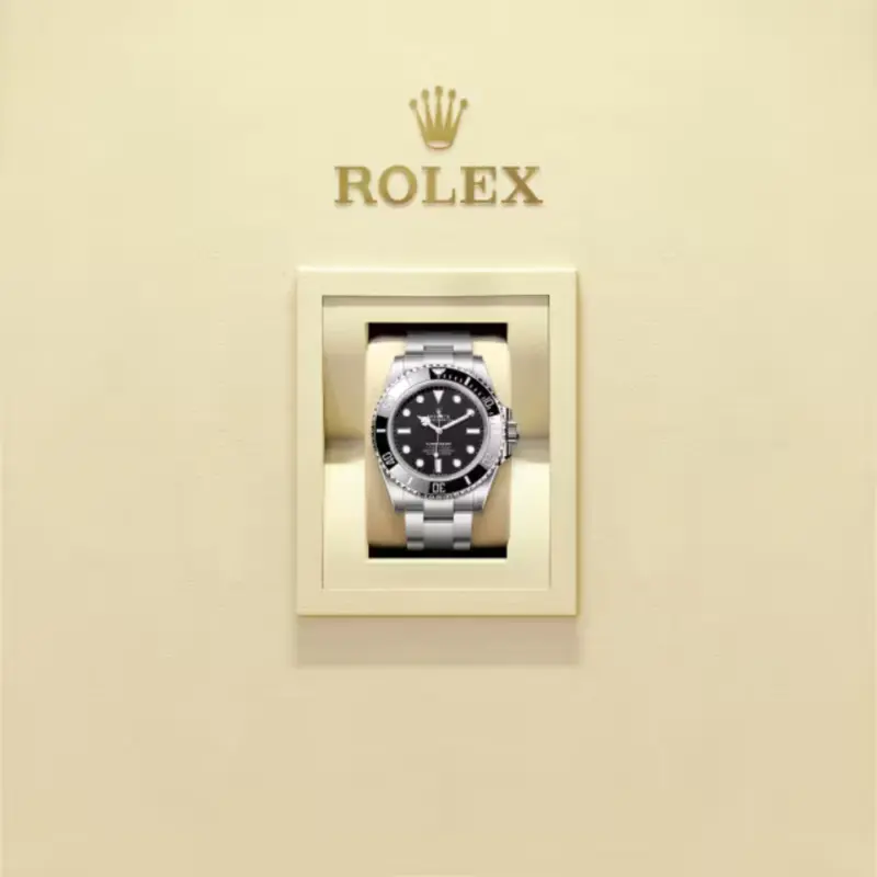 Rolex Submariner Oystersteel Ref# 124060 - Image 7